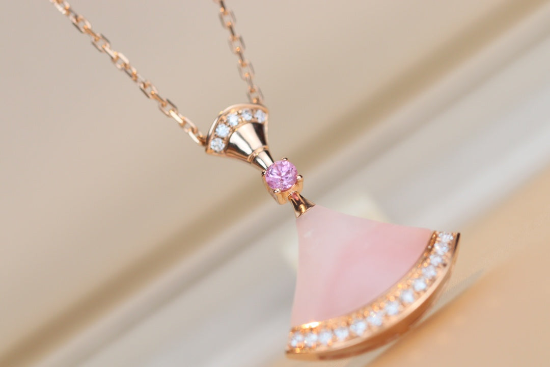 [Bijoux Regalia] COLLIER DREAM NACRE ROSE DIAMANT