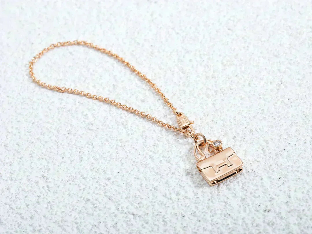 [Bijoux Regalia] COLLIER AMULETTE PÉDANT EN OR ROSE
