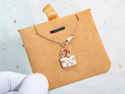 [Bijoux Regalia] COLLIER AMULETTE PÉDANT EN OR ROSE