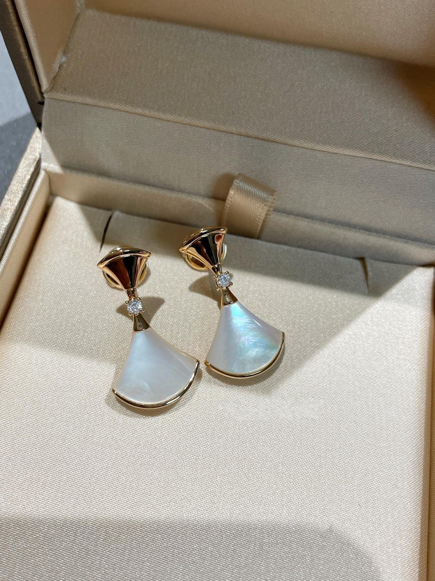 [Joyas Regalia] PENDIENTES DREAM MOP 1 CON DIAMANTES