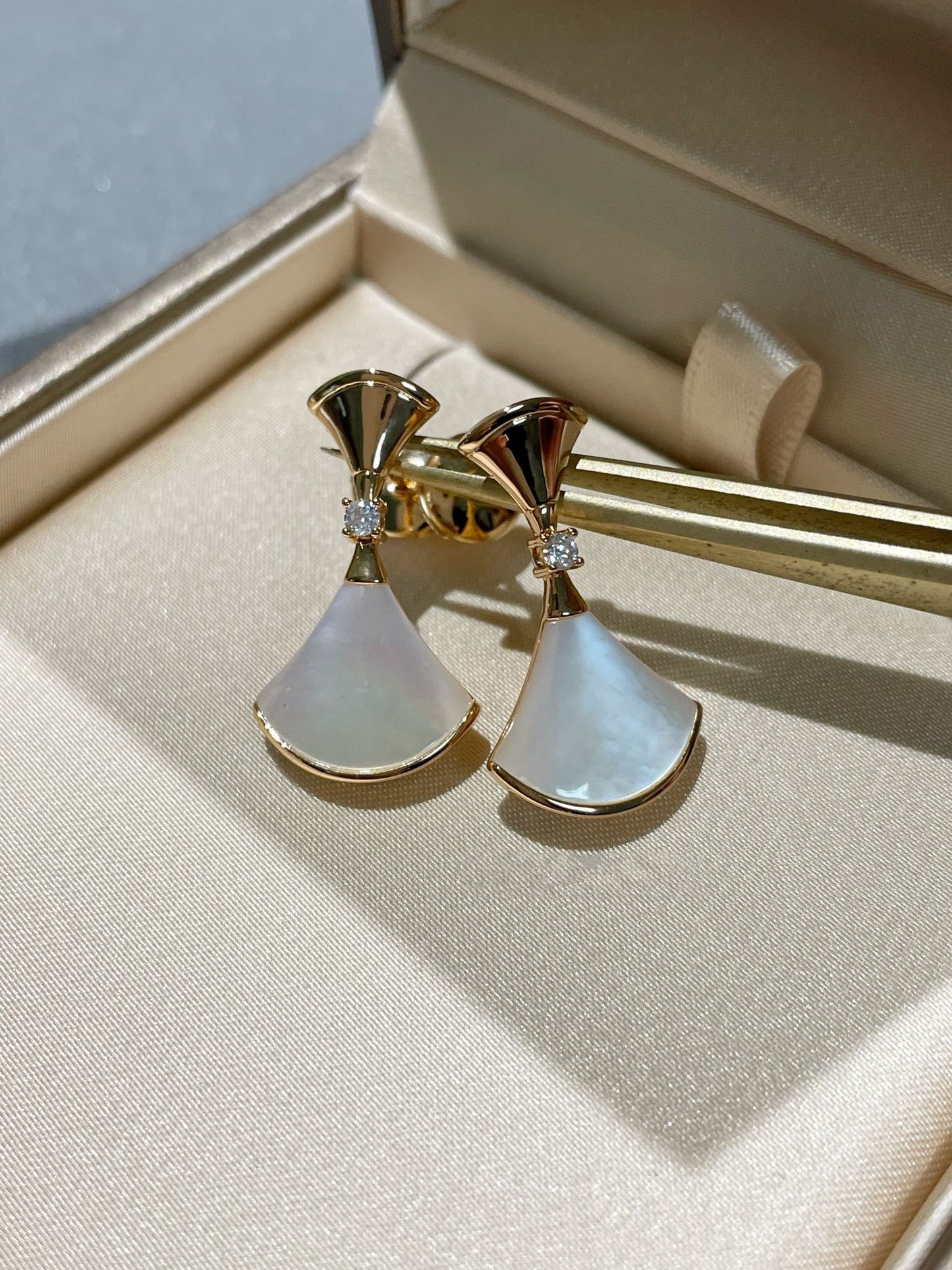 [Joyas Regalia] PENDIENTES DREAM MOP 1 CON DIAMANTES