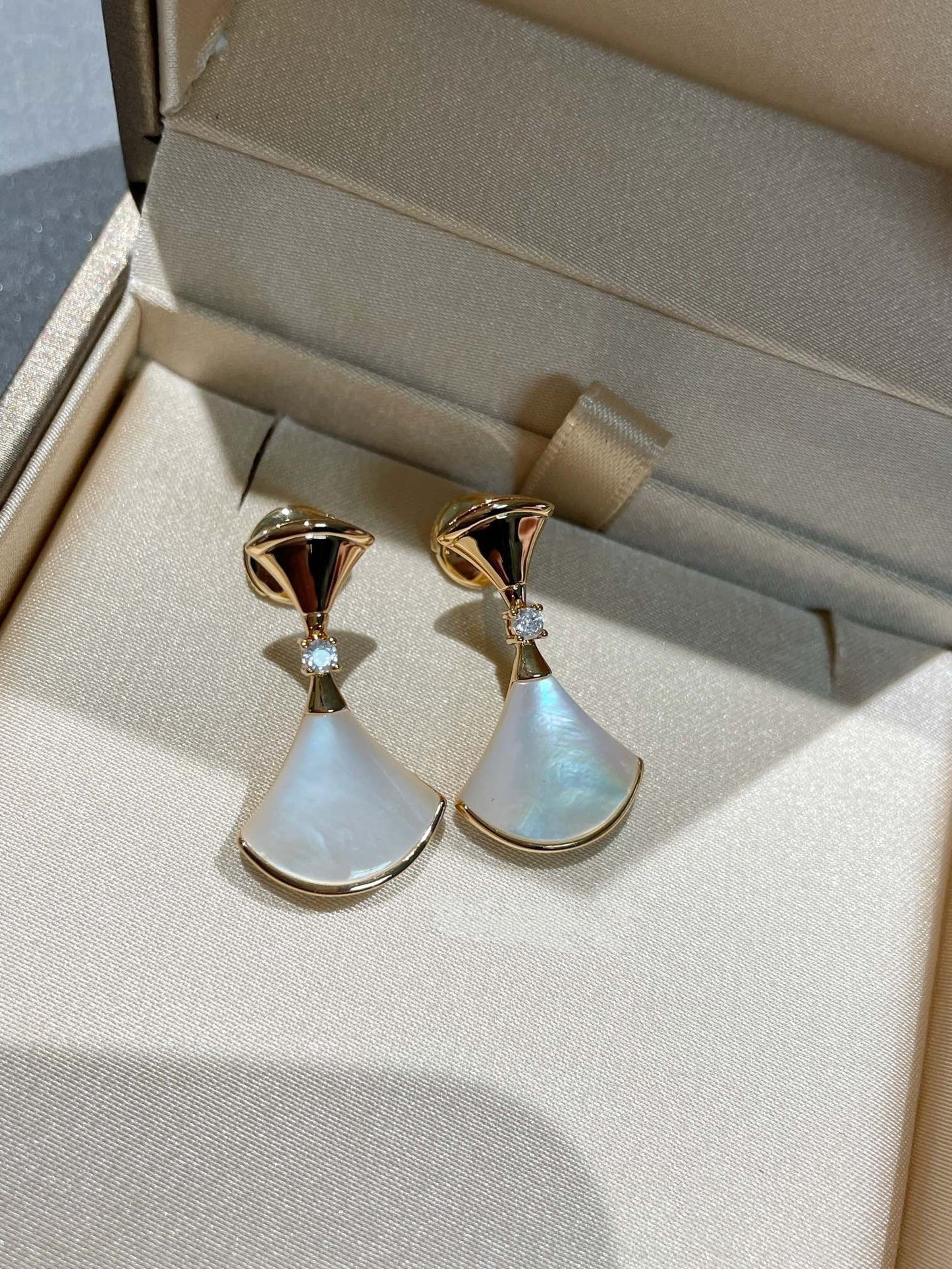 [Joyas Regalia] PENDIENTES DREAM MOP 1 CON DIAMANTES