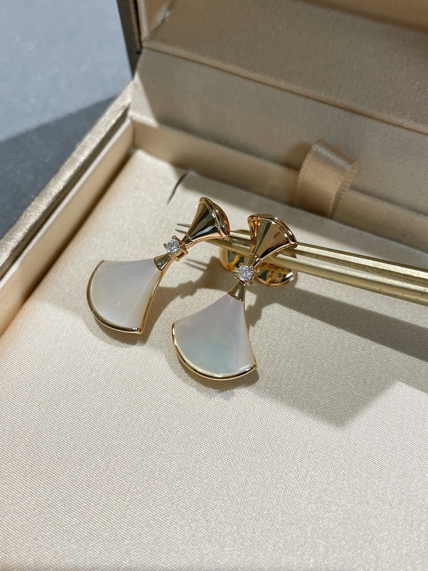 [Joyas Regalia] PENDIENTES DREAM MOP 1 CON DIAMANTES