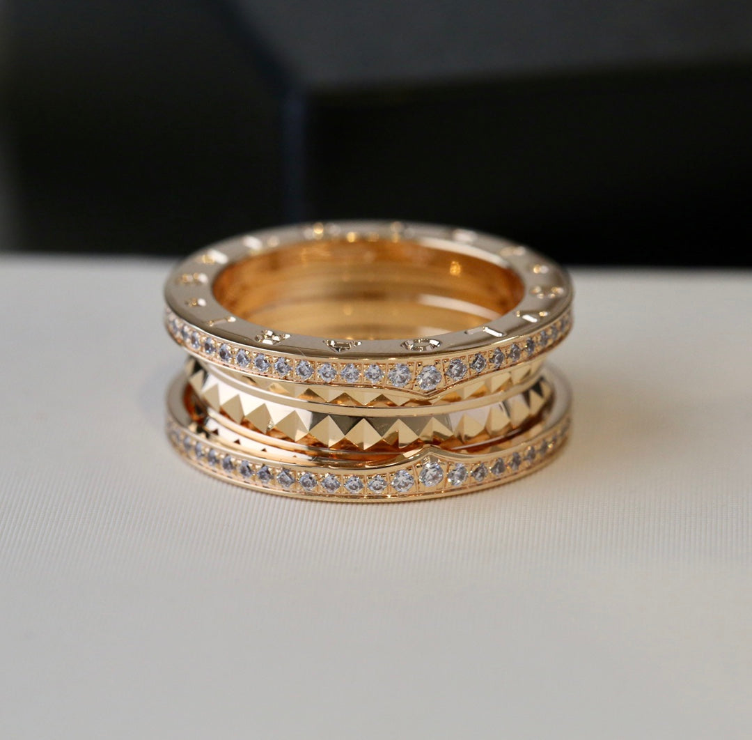 [Joyas Regalia] ANILLO DE ORO CON DIAMANTES ZERO 1