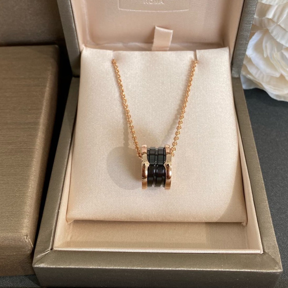 [Bijoux Regalia] COLLIER ZERO 1 EN CÉRAMIQUE NOIRE ET OR ROSE