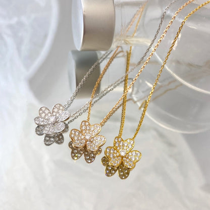 [Joyas Regalia] COLLAR DE DIAMANTES CON FLOR