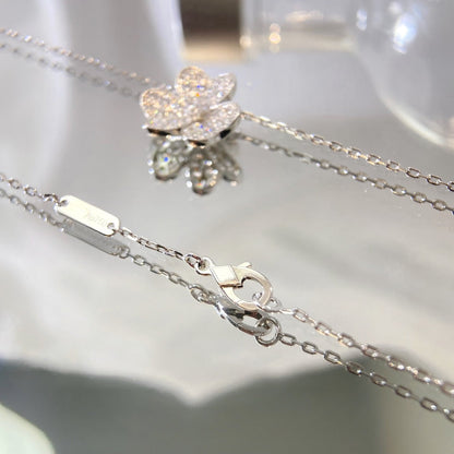 [Joyas Regalia] COLLAR DE DIAMANTES CON FLOR