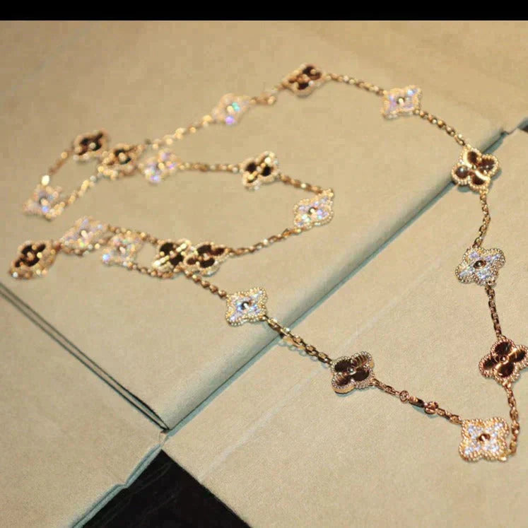 [Joyas Regalia] COLLAR DE DIAMANTES LÁSER CON 20 MOTIVOS DE TRÉBOL