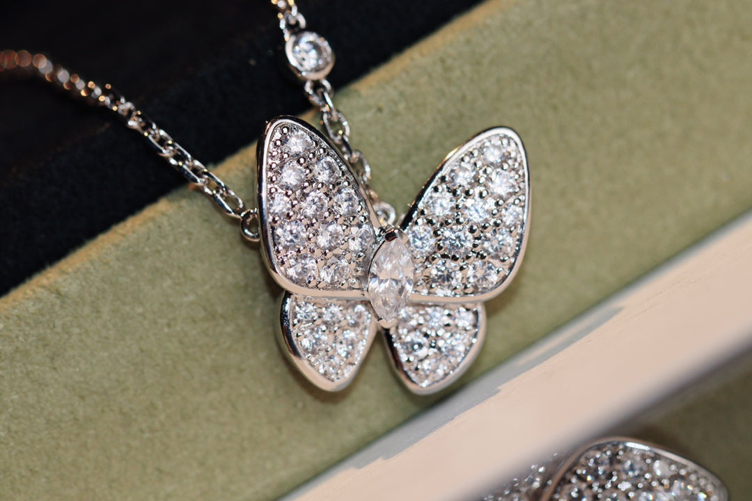 [Bijoux Regalia] COLLIER PAPILLON DIAMANT