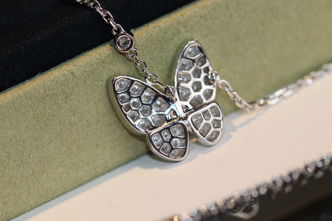 [Bijoux Regalia] COLLIER PAPILLON DIAMANT