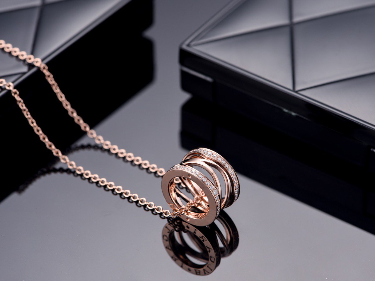 [Joyas Regalia] COLLAR ABIERTO DE DIAMANTES EN ORO ROSA ZERO 1