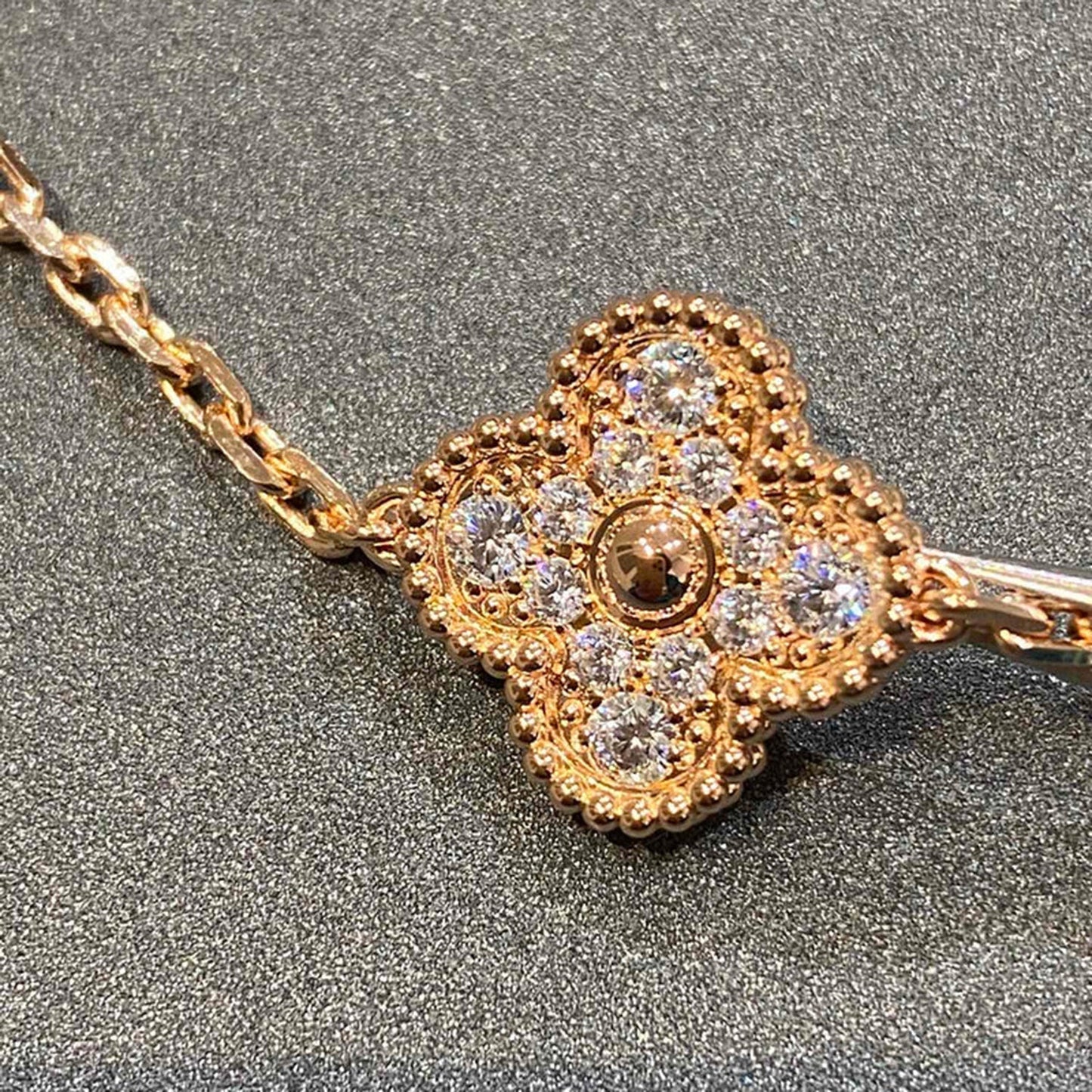 [Bijoux Regalia]BRACELET TRÈFLE 5 MOTIFS EN DIAMANTS