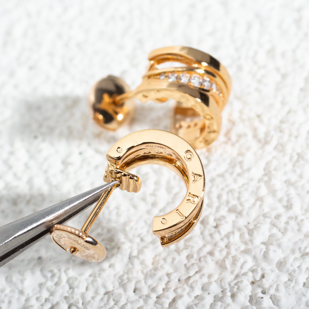 [Joyas Regalia] PENDIENTES DE ORO ROSA CON DIAMANTES ZERO 1