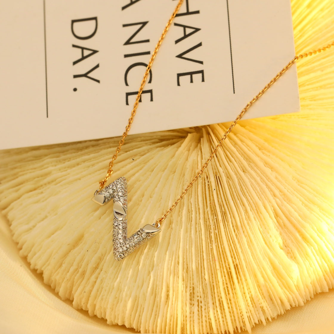 [Bijoux Regalia] COLLIER PÉDANT EN ARGENT ET DIAMANTS VOLT
