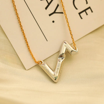 [Bijoux Regalia] COLLIER PÉDANT EN ARGENT ET DIAMANTS VOLT