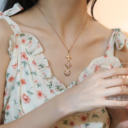 [Bijoux Regalia] COLLIER EN OR ROSE DIAMANT ÉTOILE ET SOLEIL
