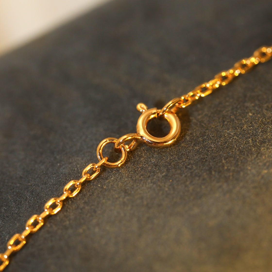 [Bijoux Regalia] COLLIER PENDENTIF SOLEIL EN OR ROSE 1 DIAMANT