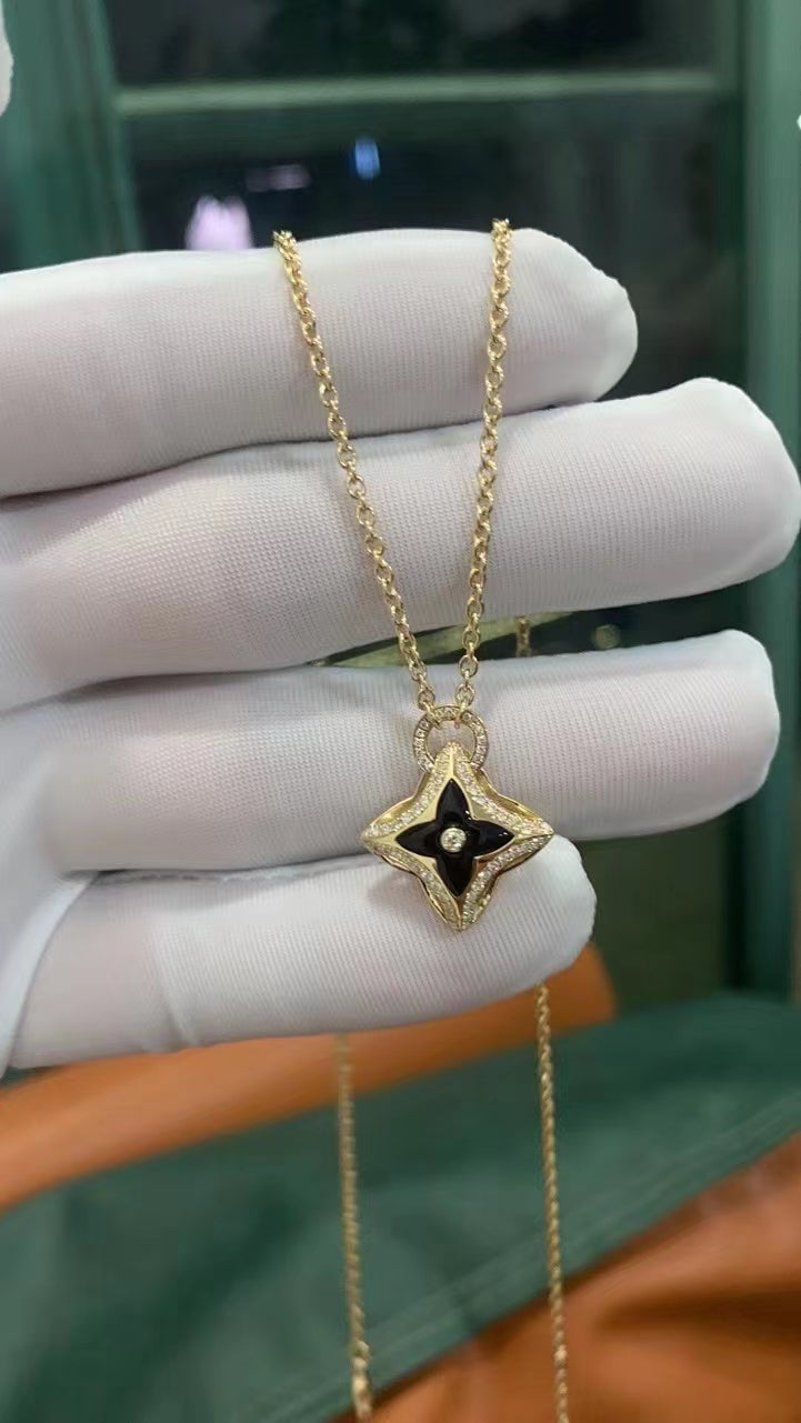[Bijoux Regalia] COLLIER PENDENTIF ÉTOILE EN OR ROSE ET DIAMANTS