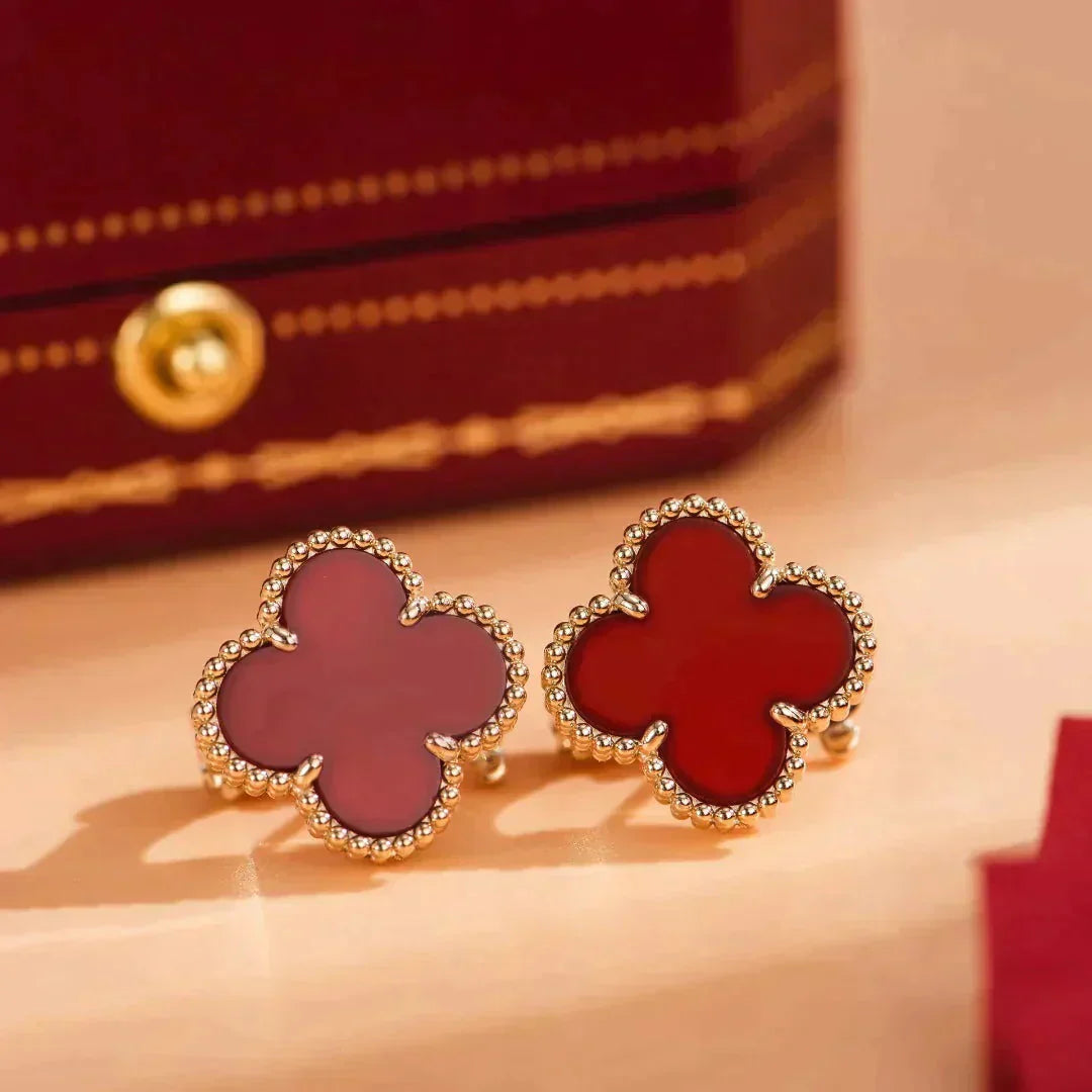 [Bijoux Regalia] BOUCLES D'OREILLES CLOVER MOYENNES 1 MOTIF CORNALINE