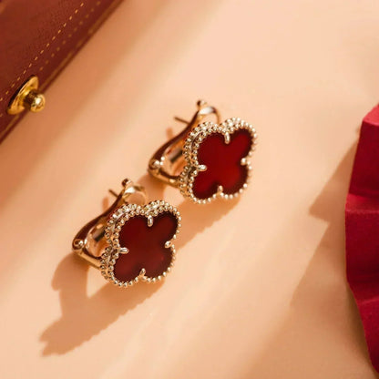[Bijoux Regalia] BOUCLES D'OREILLES CLOVER MOYENNES 1 MOTIF CORNALINE