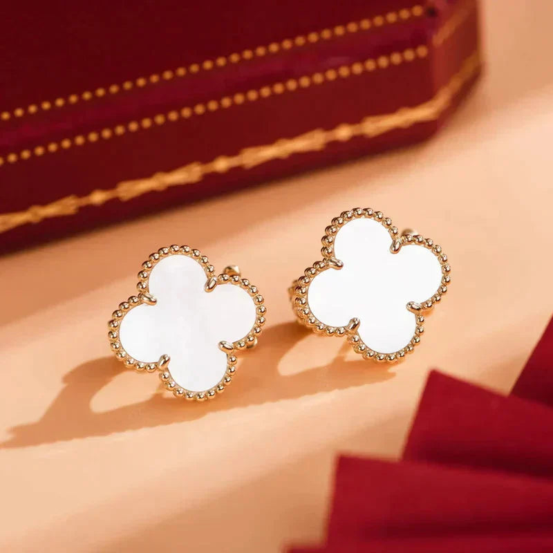 [Bijoux Regalia]Boucles d'oreilles Clover Medium 1 Motif Blanc Mop