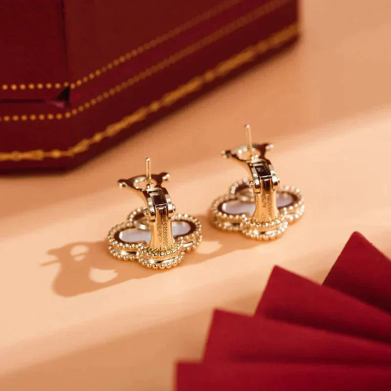 [Bijoux Regalia]Boucles d'oreilles Clover Medium 1 Motif Blanc Mop