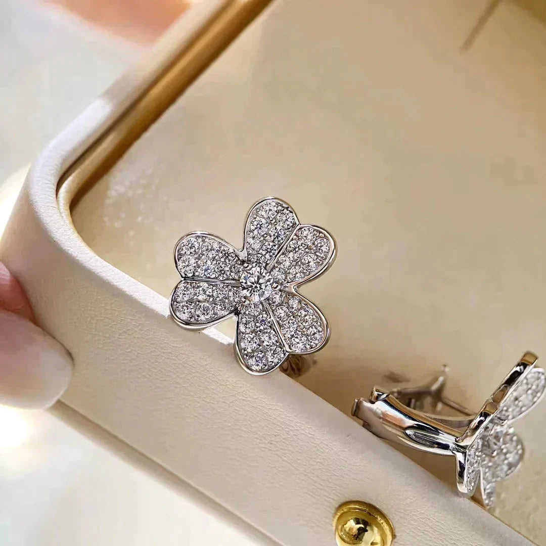 [Joyas Regalia] PENDIENTES DE DIAMANTES CLOVER COMOS PLATA