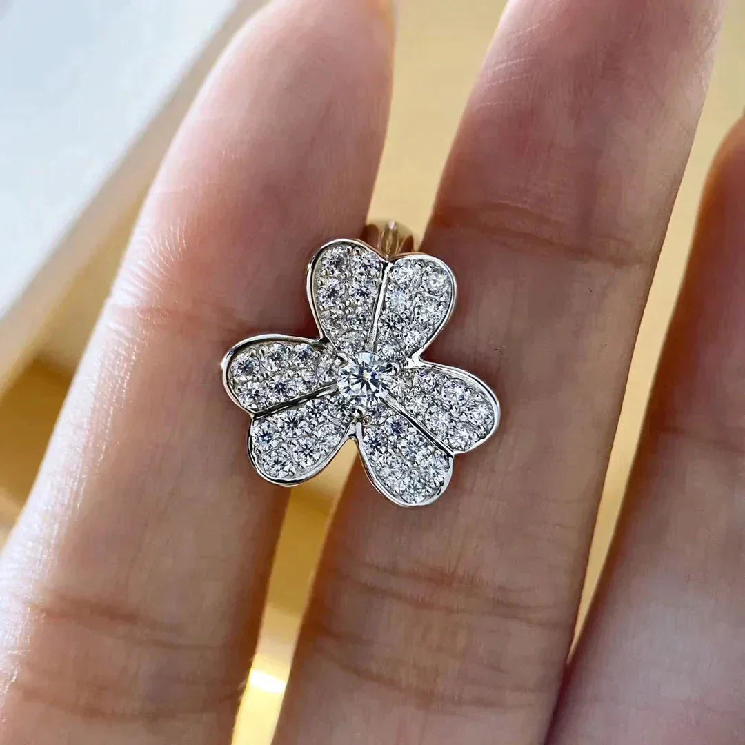 [Joyas Regalia] PENDIENTES DE DIAMANTES CLOVER COMOS PLATA