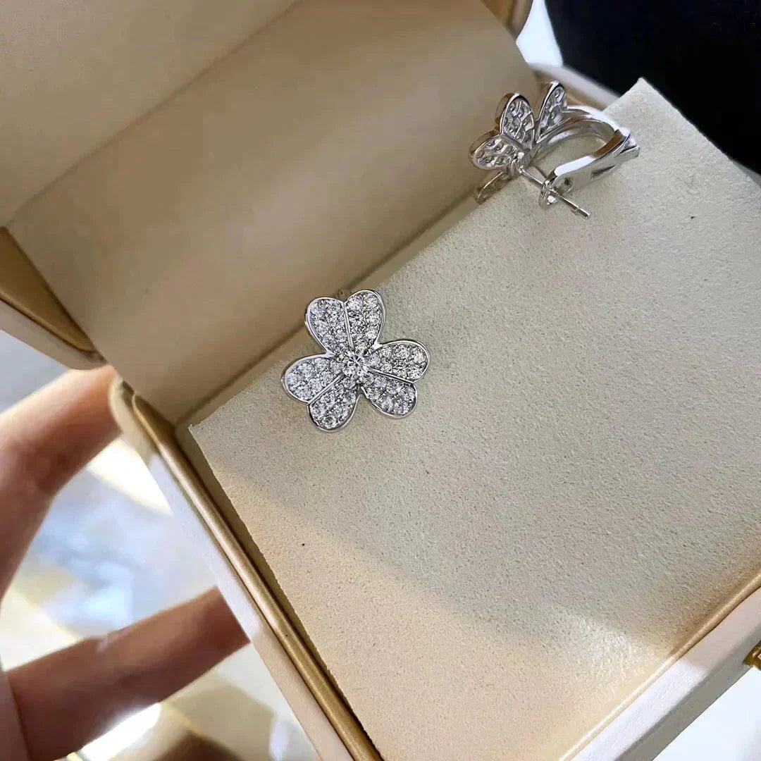 [Joyas Regalia] PENDIENTES DE DIAMANTES CLOVER COMOS PLATA