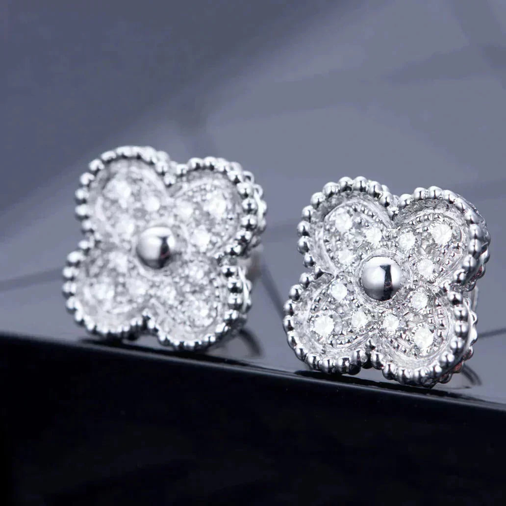 [Joyas Regalia] PENDIENTES DE PLATA CON DIAMANTES Y MOTIVOS DE TRÉBOL 1