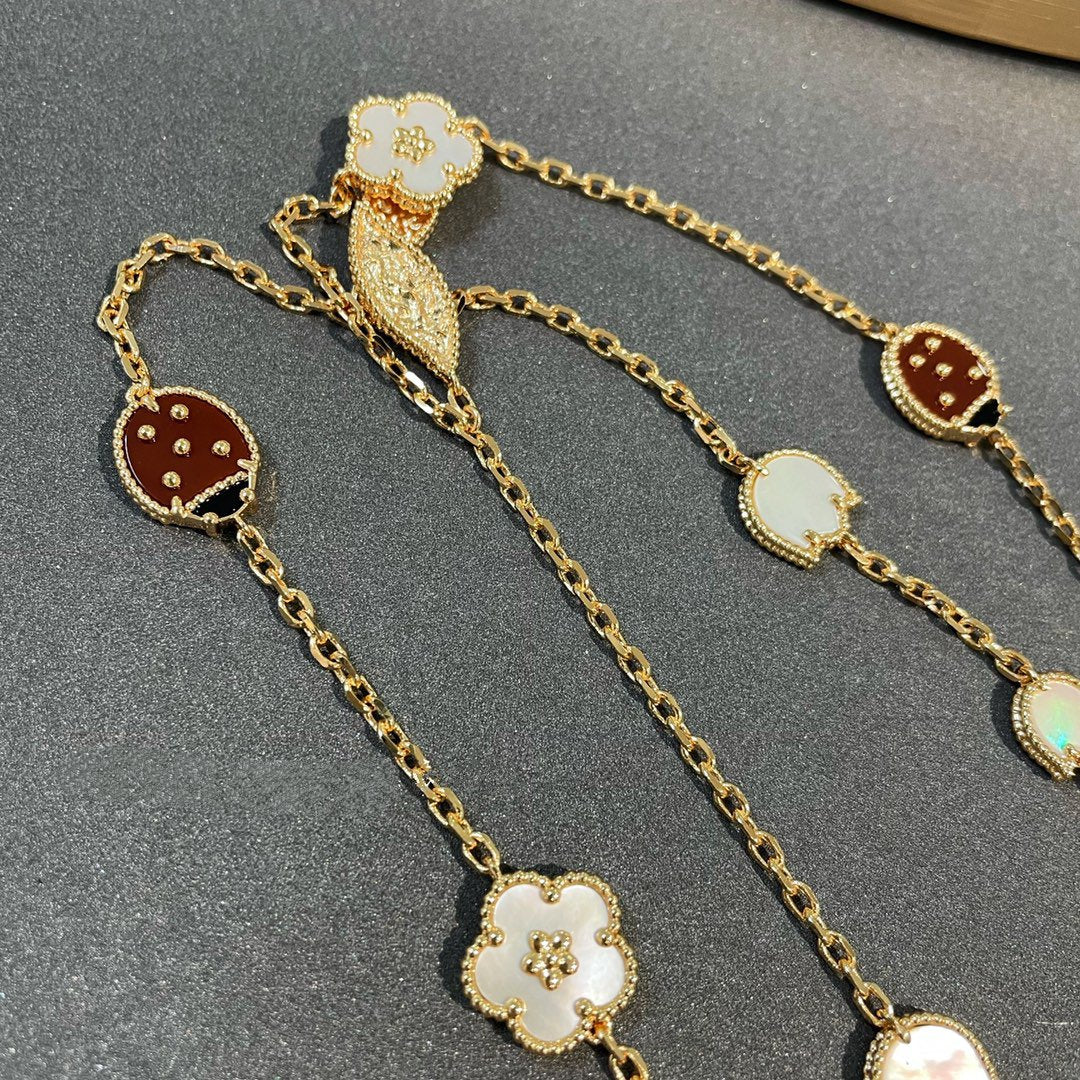 [Joyas Regalia] COLLAR DE ORO CON 15 MOTIVOS LUCKY SPRING