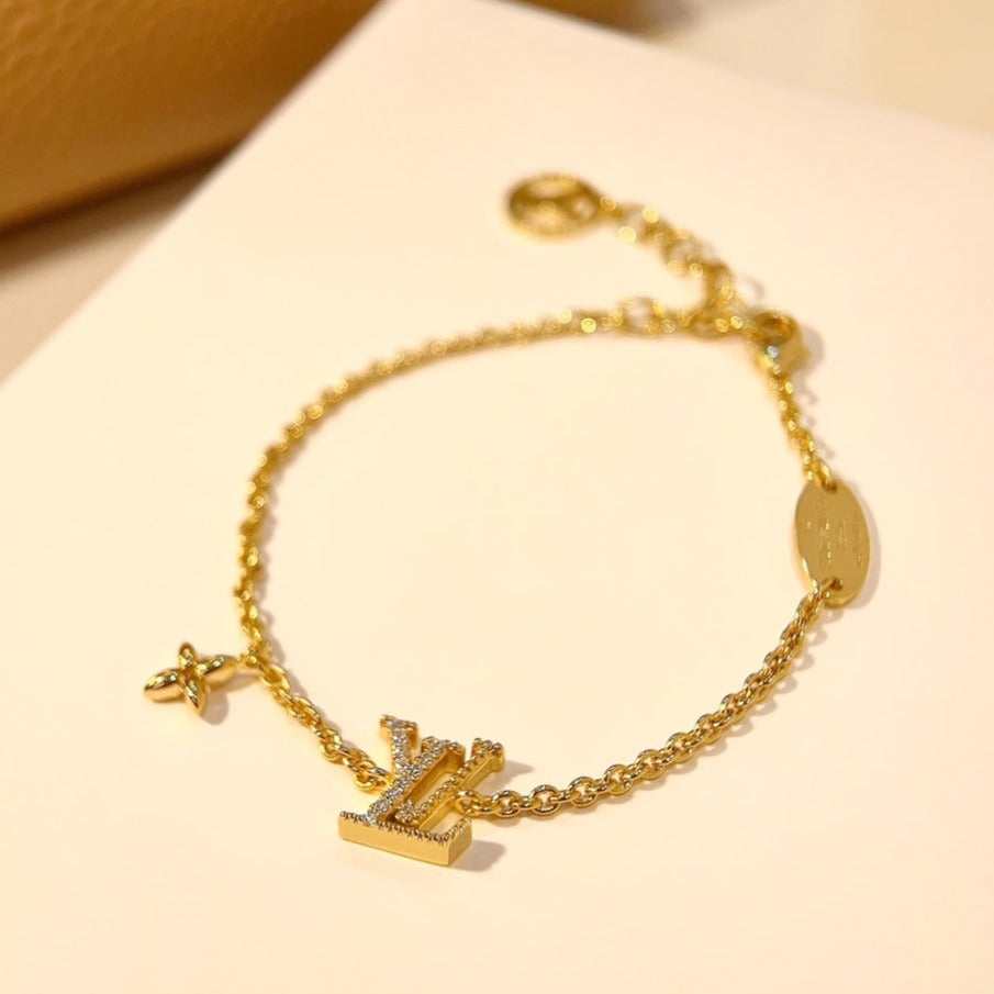 [Bijoux Regalia]BRACELET EN OR À MOTIF ÉTOILE AVEC LOGO