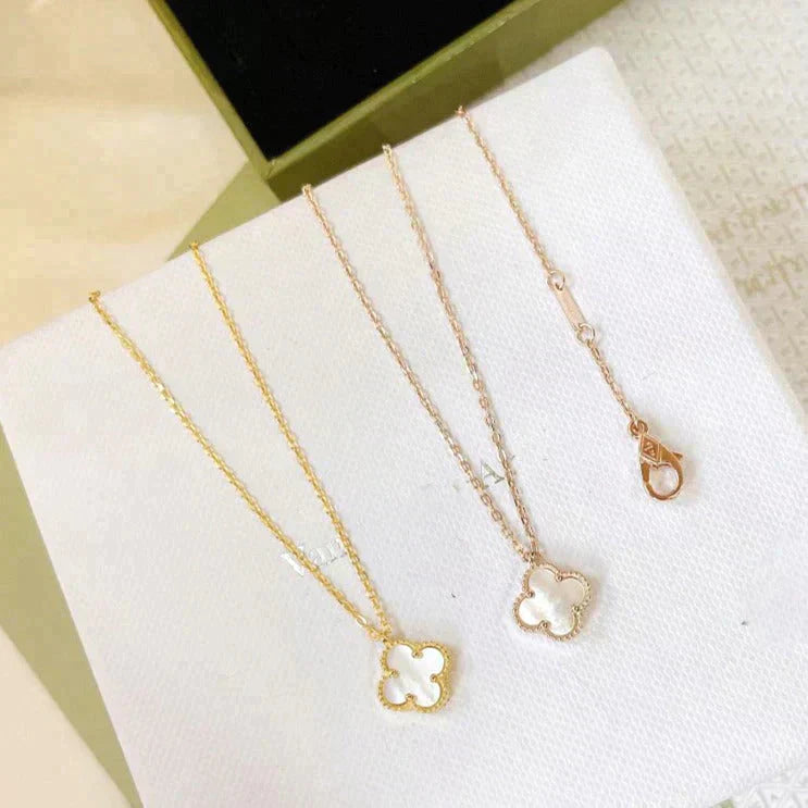 [Joyas Regalia]COLLAR MINI TRÉBOL DE NÁCAR BLANCO DE 9,5 MM