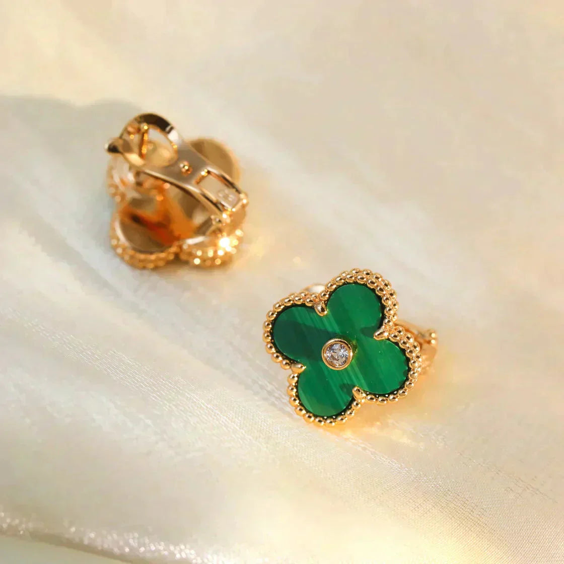 [Bijoux Regalia] BOUCLES D'OREILLES CLOVER MOYENNES 1 MOTIF MALACHITE DIAMANT