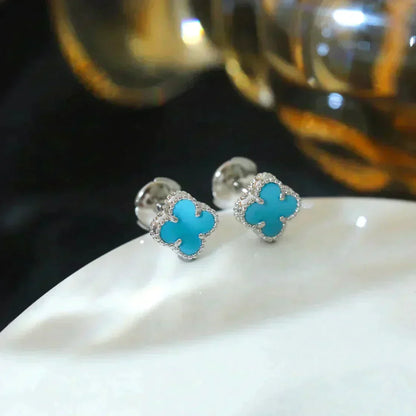 [Joyas Regalia] MINI PENDIENTES DE TÉ TRÉBOL DE 9,5 MM DE ÓNIX EN PLATA