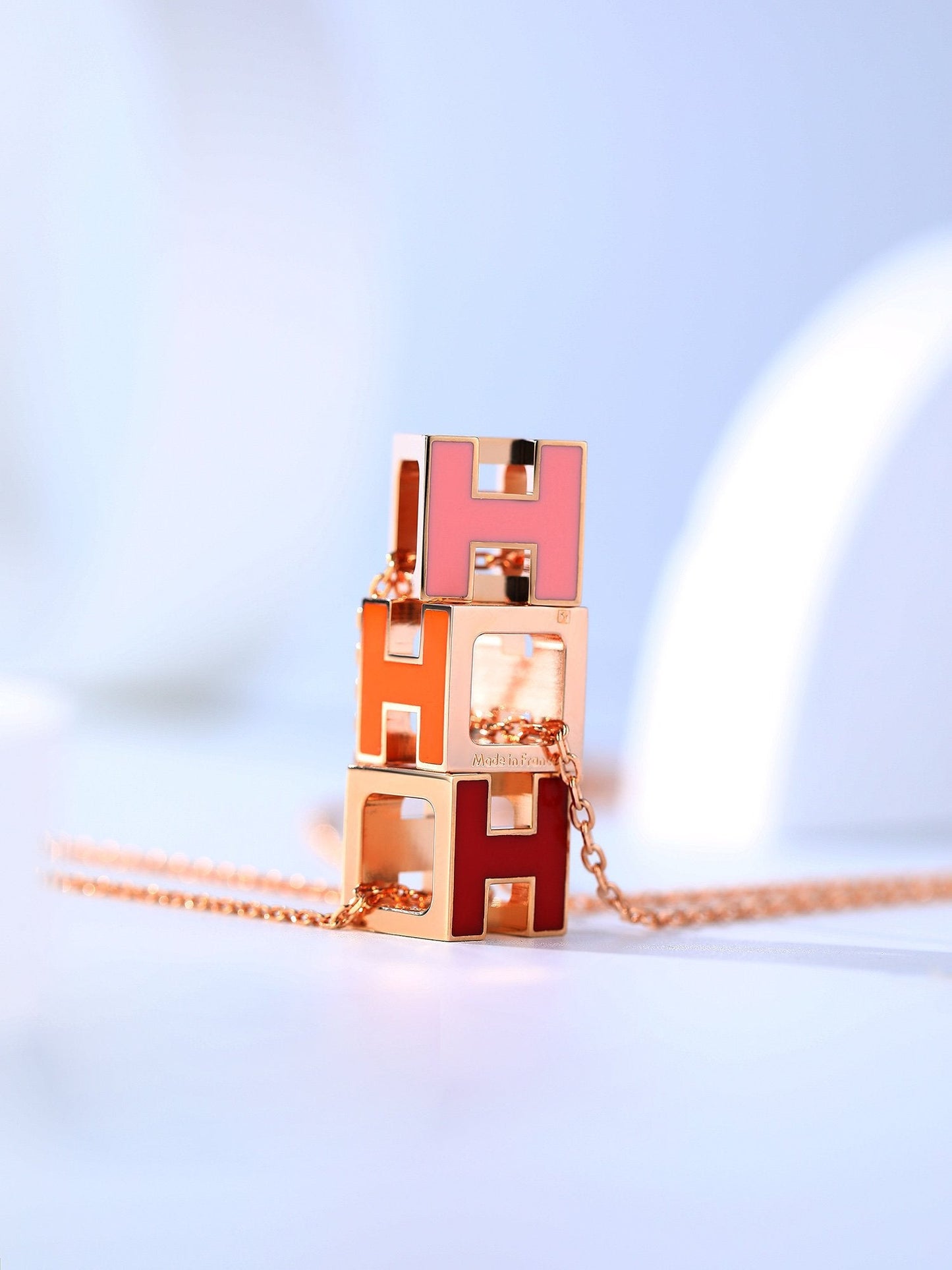 [Bijoux Regalia] COLLIER H CAGE EN OR ROSE