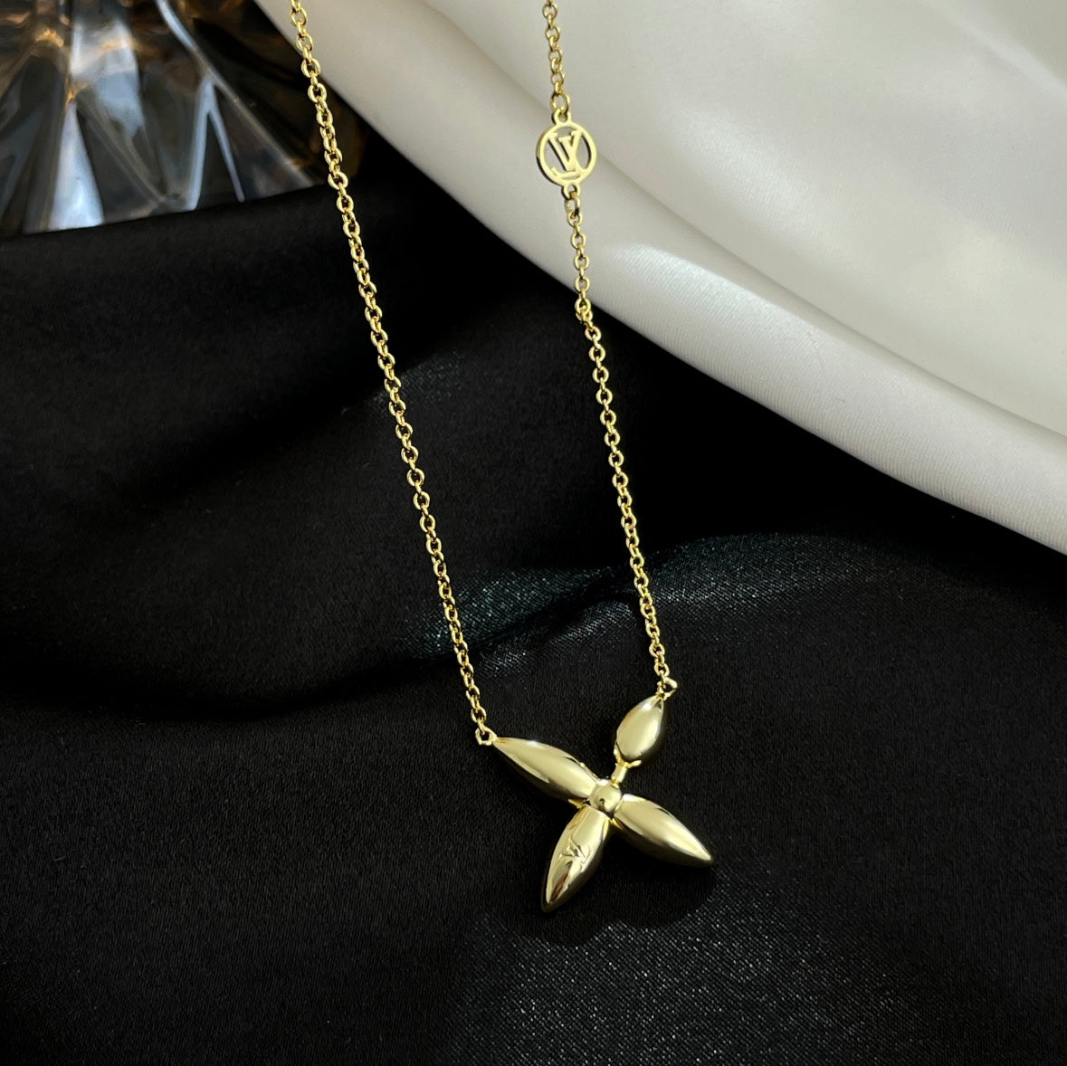 [Bijoux Regalia] COLLIER LOUISETTE EN OR