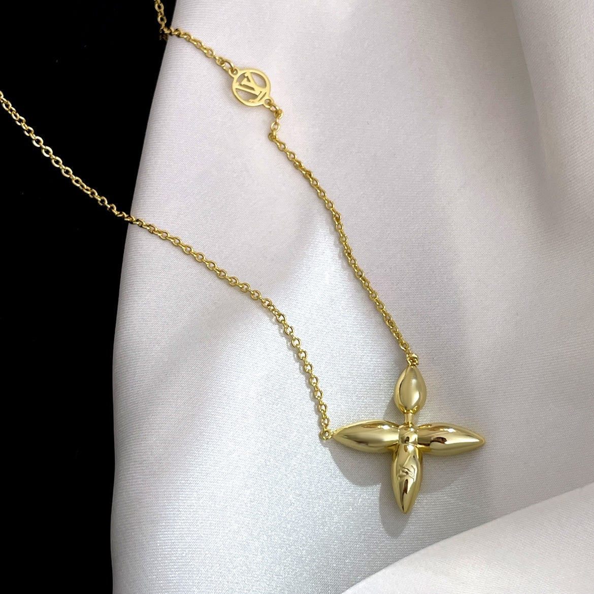 [Bijoux Regalia] COLLIER LOUISETTE EN OR