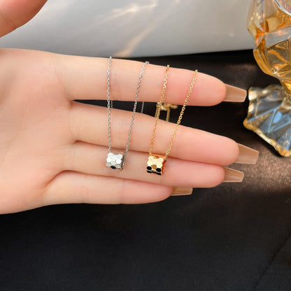 [Joyas Regalia] MINI COLLAR DE ABEJA