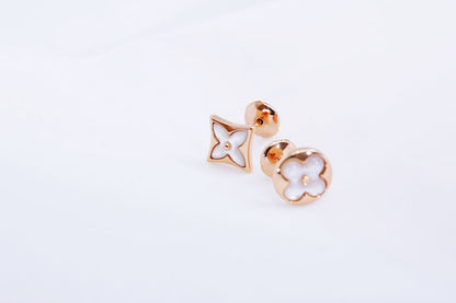 [Joyas Regalia] PENDIENTES DE BOTONERA CON ESTRELLA Y SOL EN ORO ROSA