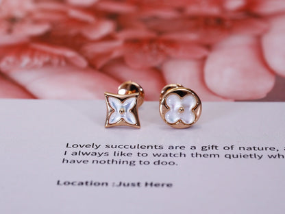 [Joyas Regalia] PENDIENTES DE BOTONERA CON ESTRELLA Y SOL EN ORO ROSA