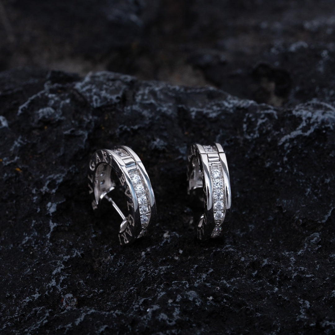 [Joyas Regalia] PENDIENTES MINI DE PLATA CON DIAMANTES ZERO 1