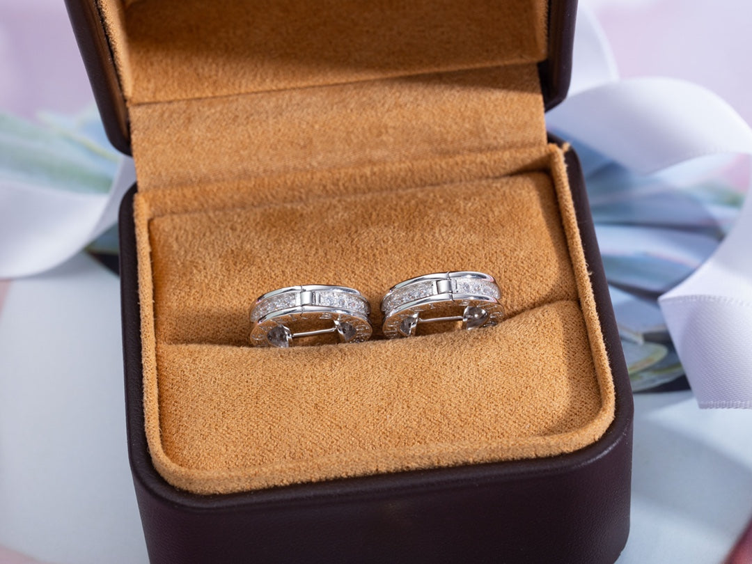 [Joyas Regalia] PENDIENTES MINI DE PLATA CON DIAMANTES ZERO 1