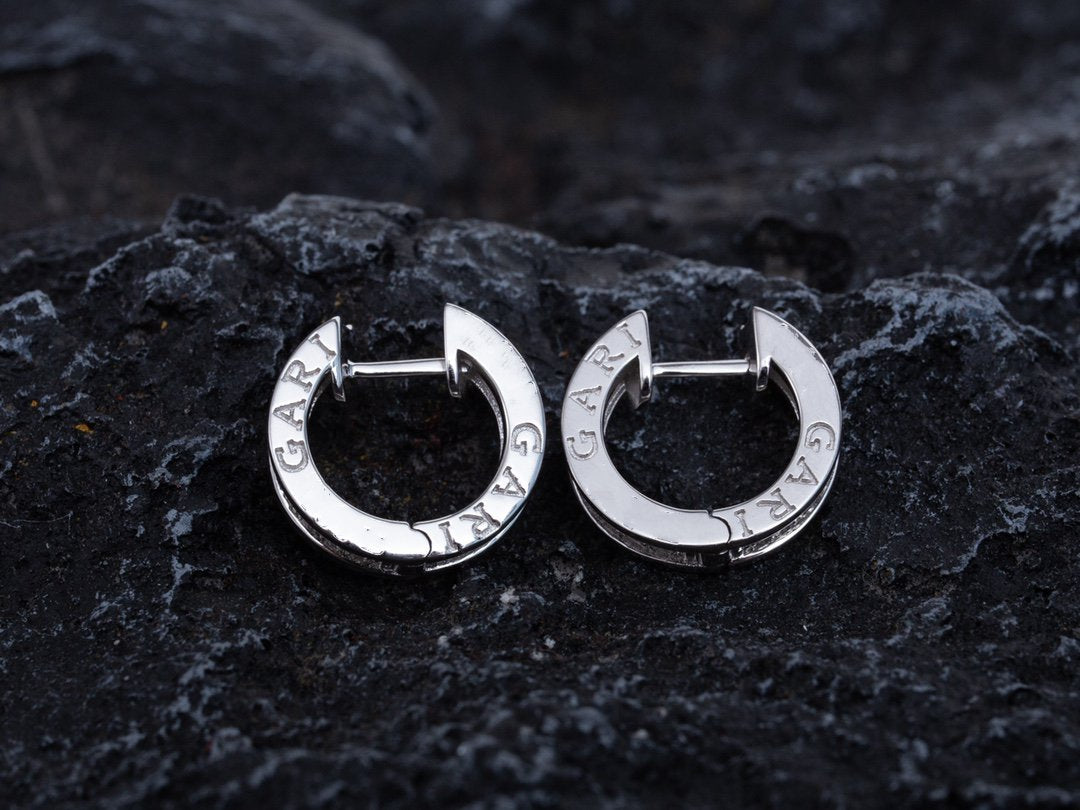 [Joyas Regalia] PENDIENTES MINI DE PLATA CON DIAMANTES ZERO 1
