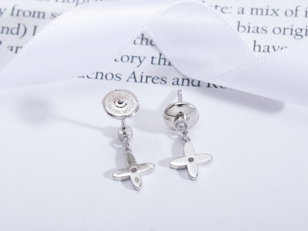 [Bijoux Regalia]Boucles d'oreilles pendantes miniatures en argent et diamants VIDYLLE