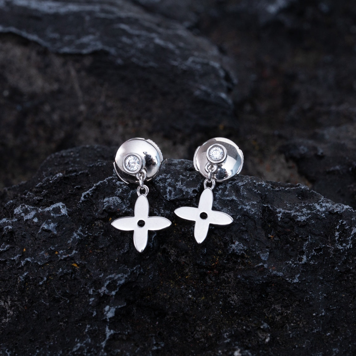 [Bijoux Regalia]Boucles d'oreilles pendantes miniatures en argent et diamants VIDYLLE