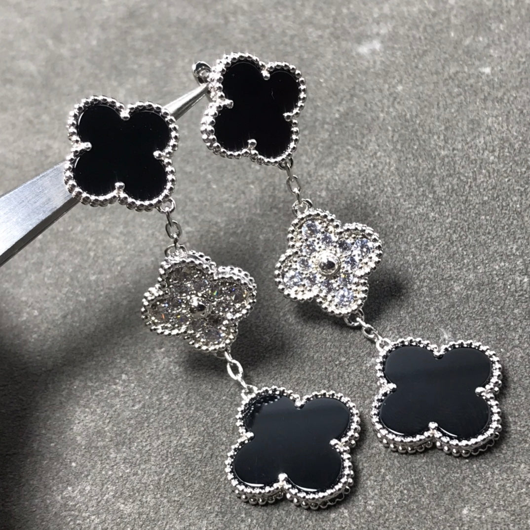 [Joyas Regalia] PENDIENTES DE PLATA CON ÓNIX Y DIAMANTE CON MOTIVO DE TRÉBOL 3