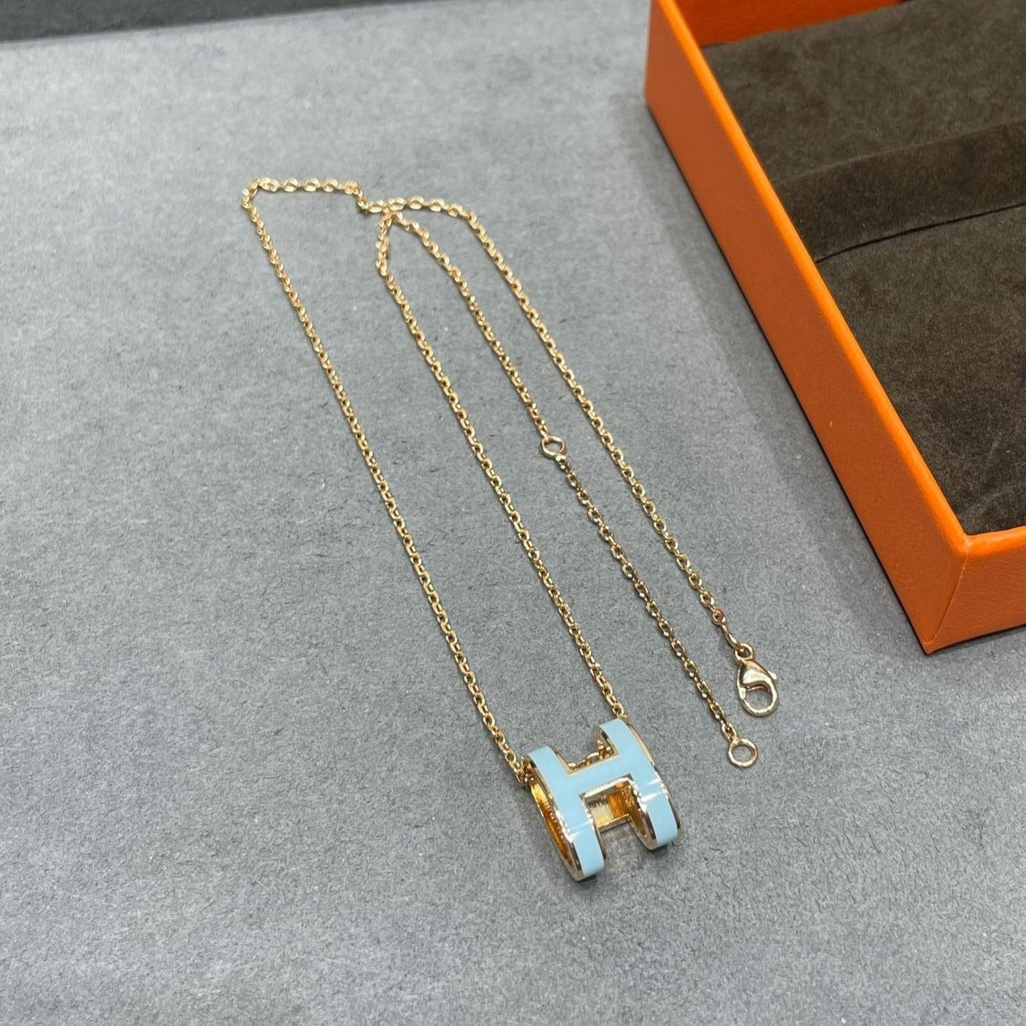 [Bijoux Regalia] COLLIER POP H BLEU CIEL