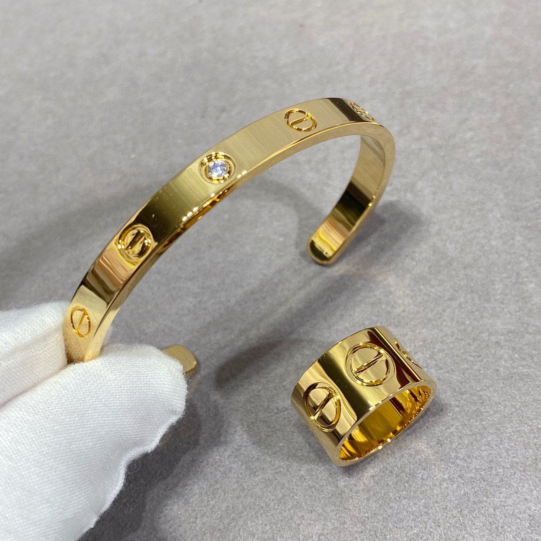 [Joyas Regalia] ANILLO GRANDE LOVE DE 11 MM
