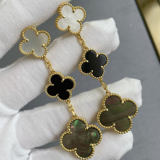 [Joyas Regalia] PENDIENTES DE ORO ROSA OSCURO CON 3 MOTIVOS DE TRÉBOL Y ÓNIX MOP